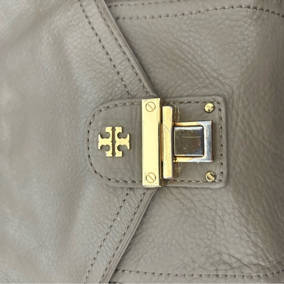 Tory Burch Rachel Envelope Grey Neon Yellow Crossbody Bag - Picture 10 of 14